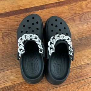 Crocs Classic Bae Clog with Chain